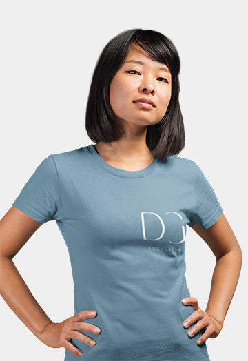 Dhaga Exclusive Pocket Logo Design Women T-shirt Style-3