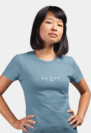 Dhaga Exclusive Pocket Logo Design Women T-shirt Style-1